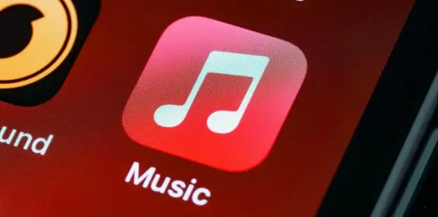 苹果消息应用功能增强_苹果iOS 26操作系统改版_WhatsApp